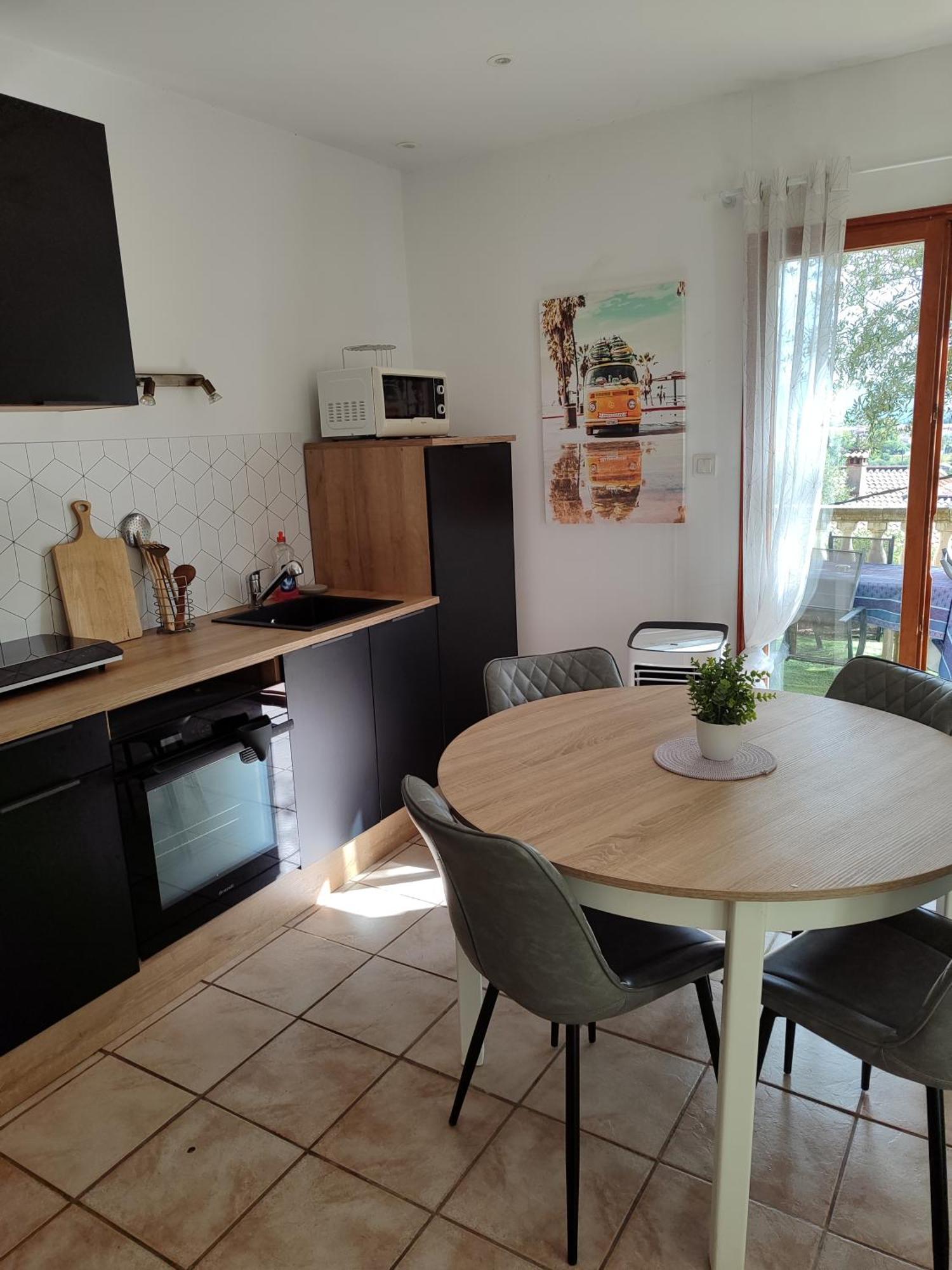 T2 En Rez De Chaussee De Villa A Cuers Buitenkant foto